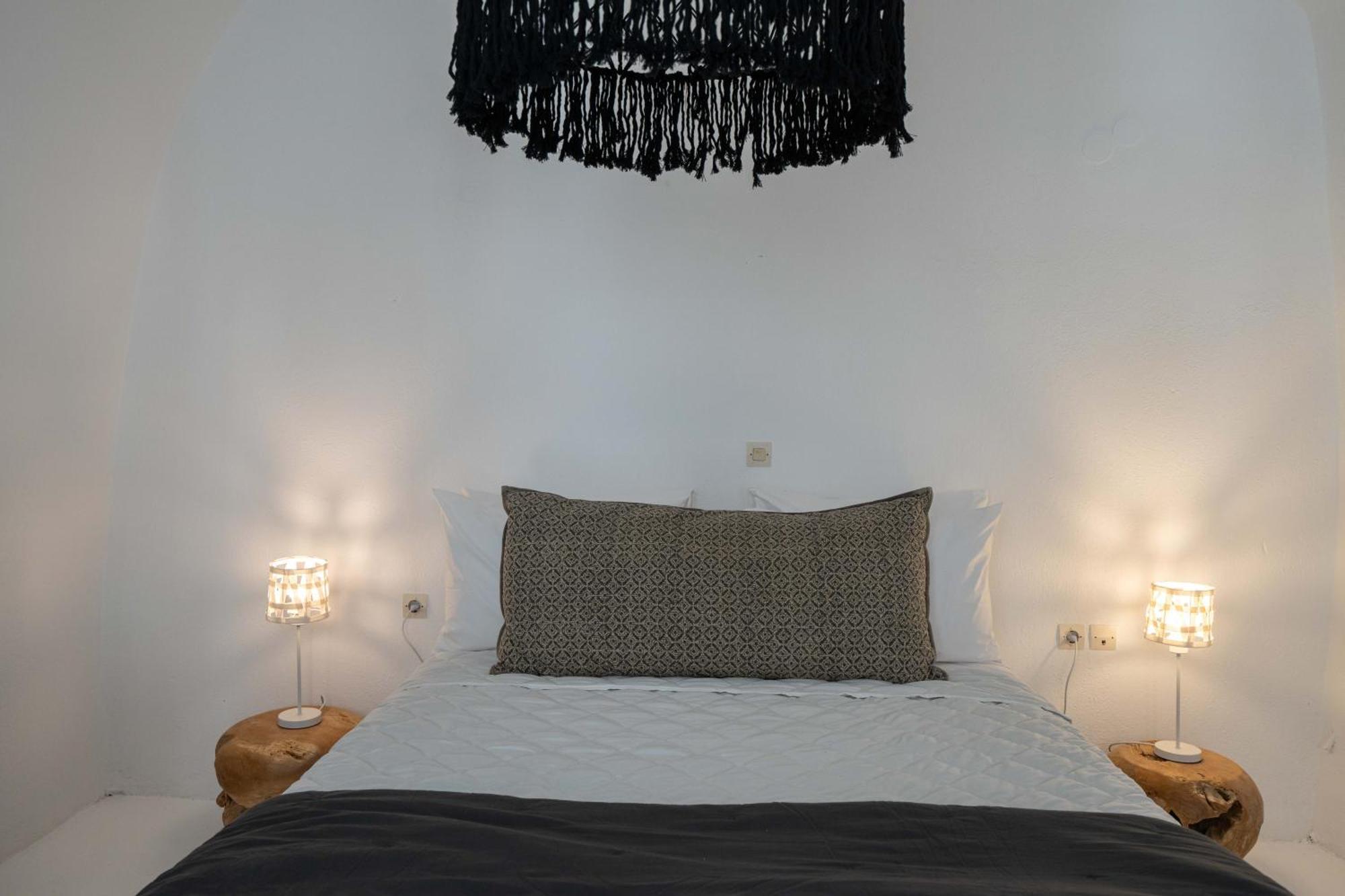 The Magic Luxury Cave Suites Vóthon 외부 사진